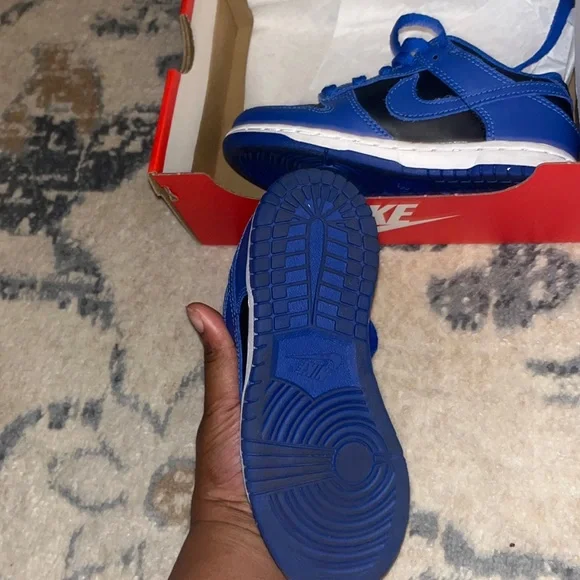Nike dunks worn 1 time